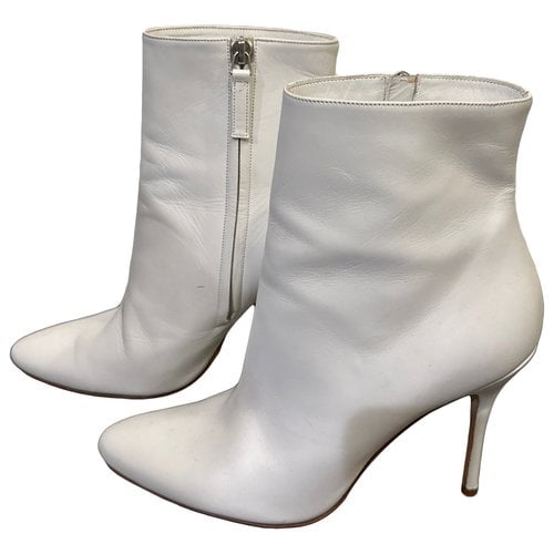 Pre-owned Manolo Blahnik Leather Boots In White