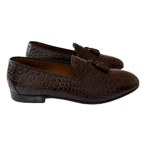 Pre-owned Doucal's Leather Flats In Brown