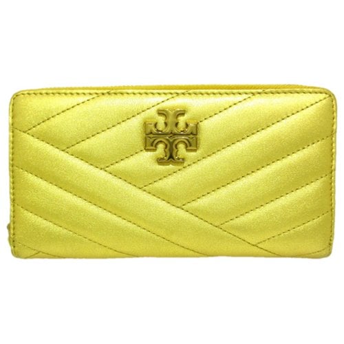 Pre-owned Tory Burch Leather Wallet In Gold