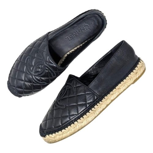 Pre-owned Chanel Leather Espadrilles In Black