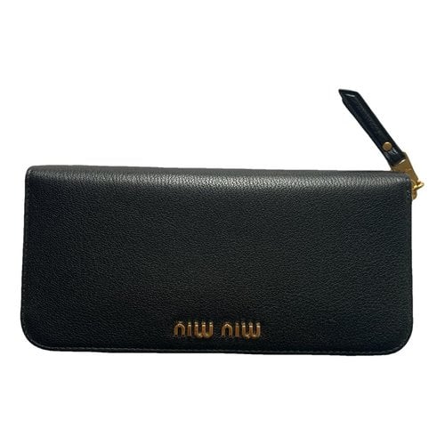 Pre-owned Miu Miu Leather Clutch In Black