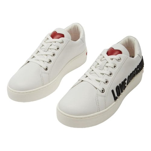 Pre-owned Moschino Love Patent Leather Trainers In White