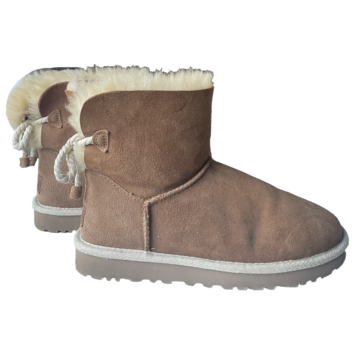 shoes Ugg boots for Female Suede 38 EU. Used condition