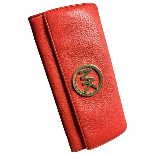 Pre-owned Michael Kors Lillie Leather Wallet In Red