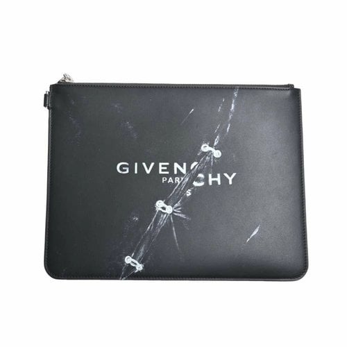 Pre-owned Givenchy Leather Clutch Bag In Black
