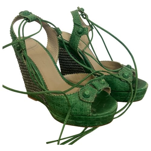 Pre-owned Balenciaga Leather Sandal In Green