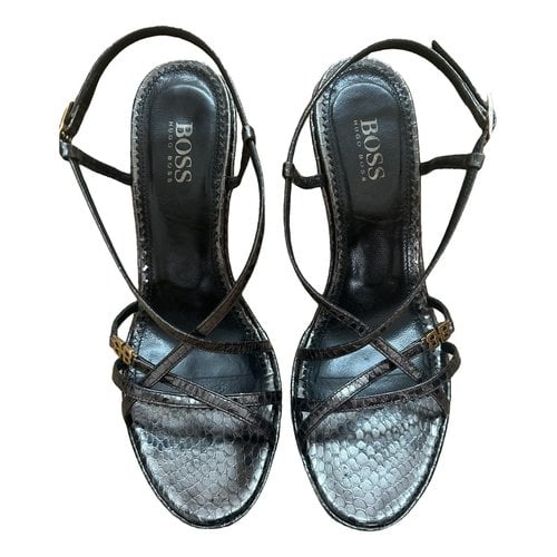 Pre-owned Hugo Boss Leather Sandals In Grey