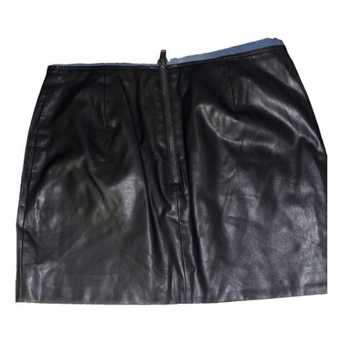 Pre-owned Silvian Heach Leather Mini Skirt In Black