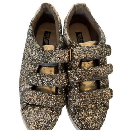Pre-owned Juicy Couture Glitter Trainers In Gold