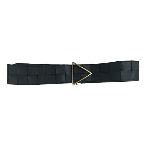 Pre-owned Bottega Veneta Triangle Leather Belt In Black