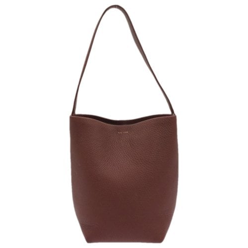 Pre-owned The Row Leather Handbag In Burgundy
