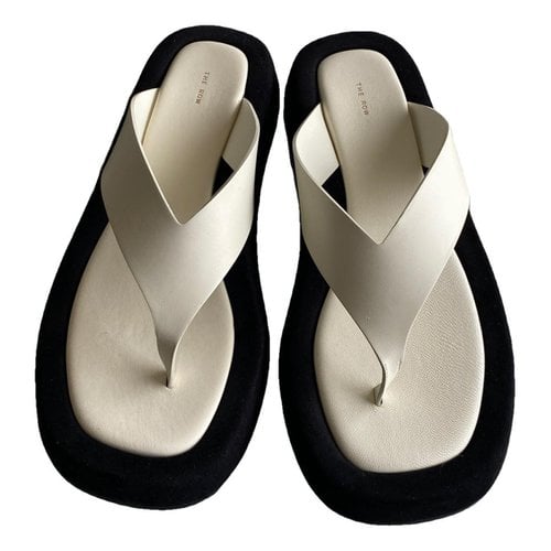 Pre-owned The Row Ginza Leather Flip Flops In White