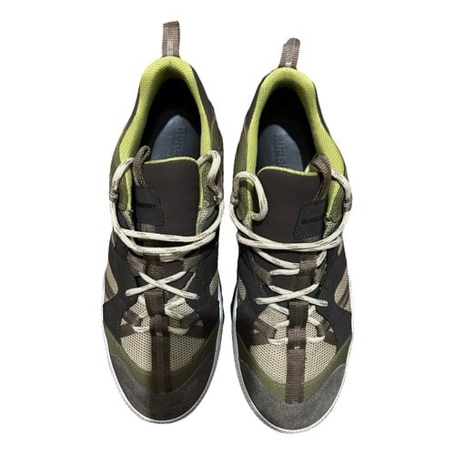 Pre-owned Burberry Leather Low Trainers In Green