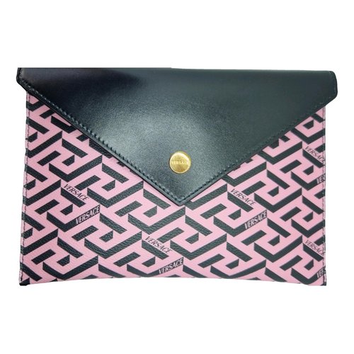 Pre-owned Versace Leather Clutch In Pink
