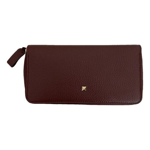 Pre-owned Valentino Garavani Leather Wallet In Burgundy