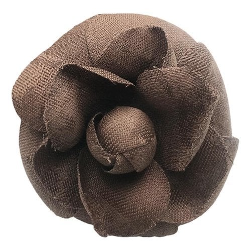 Pre-owned Chanel Camélia Cloth Pin & Brooche In Brown
