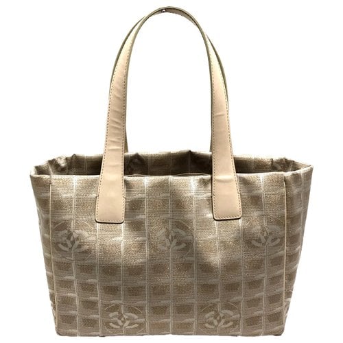 Pre-owned Chanel Tote In Gold
