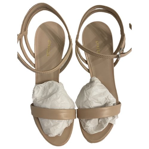 Pre-owned Le Silla Leather Sandal In Beige