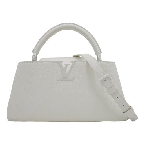 Pre-owned Louis Vuitton Capucines Leather Crossbody Bag In White