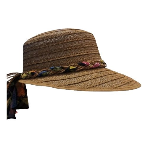 Pre-owned Max Mara Hat In Camel