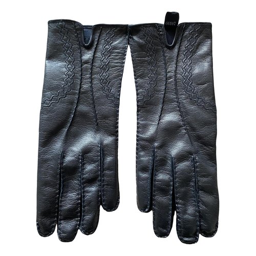 Pre-owned Prada Leather Gloves In Black