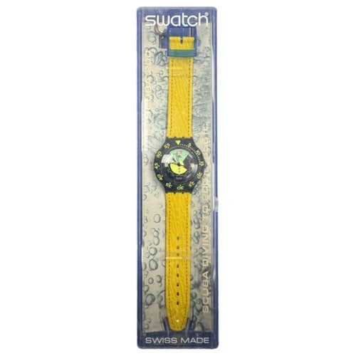 Pre-owned Swatch Watch In Yellow