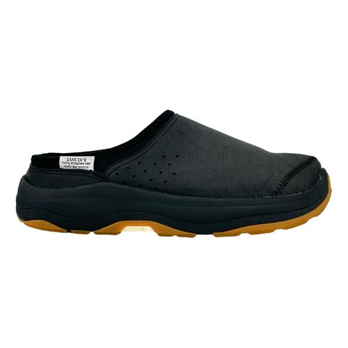 Pre-owned Suicoke Vegan Leather Flats In Black