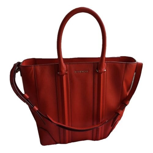 Pre-owned Givenchy Lucrezia Leather Handbag In Red