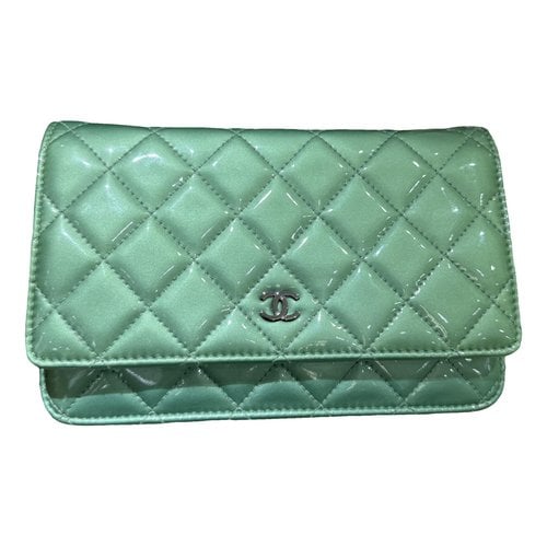 Pre-owned Chanel Trendy Cc Wallet On Chain Patent Leather Crossbody Bag In Green