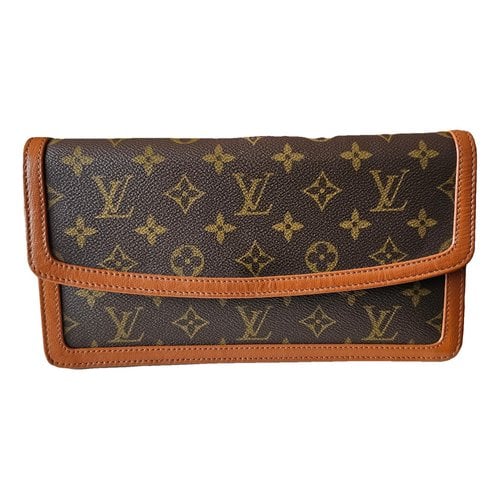 Pre-owned Louis Vuitton Leather Clutch Bag In Brown