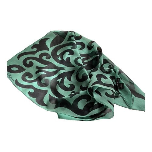 Pre-owned Les Copains Silk Neckerchief In Green