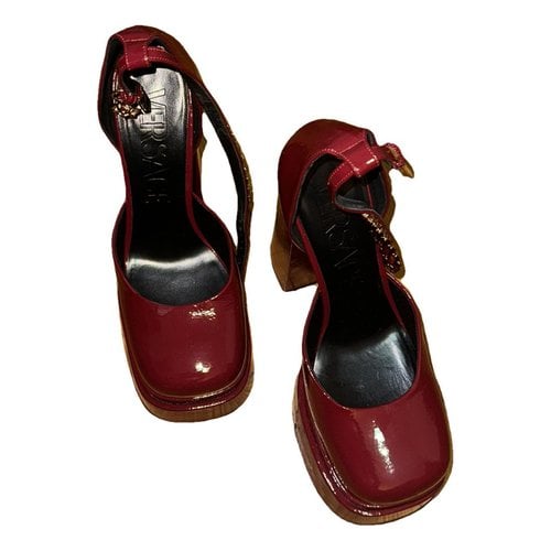 Pre-owned Versace Patent Leather Heels In Burgundy