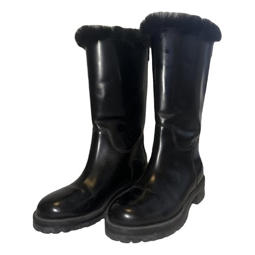 Pre-owned Dolce & Gabbana Leather Snow Boots In Black