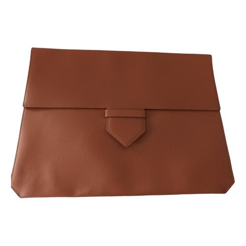 Pre-owned Delvaux Leather Clutch Bag In Camel