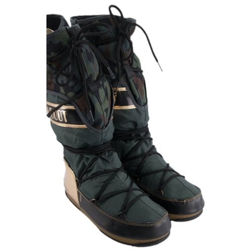 Pre-owned Moon Boot Cloth Boots In Green