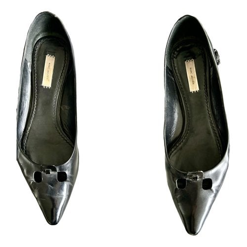 Pre-owned Marc Jacobs Leather Flats In Black