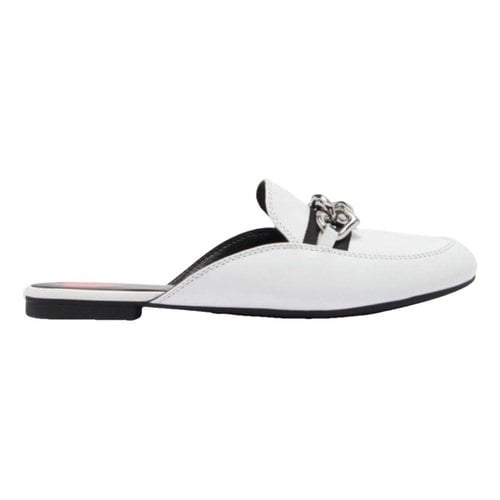 Pre-owned Moschino Leather Mules & Clogs In White