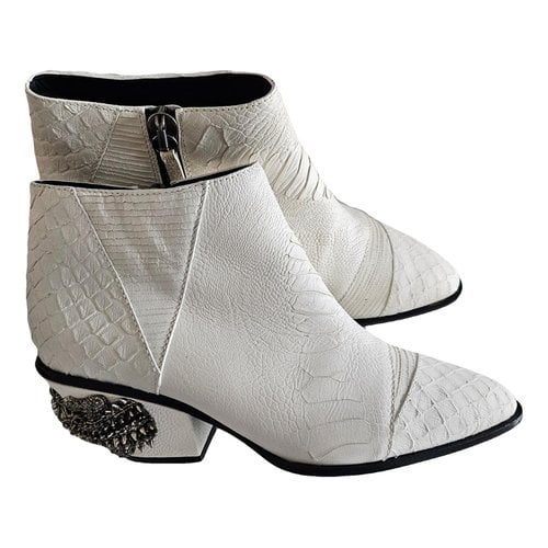Pre-owned Giuseppe Zanotti Leather Western Boots In White
