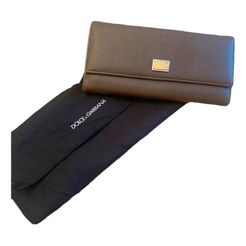 Pre-owned Dolce & Gabbana Leather Wallet In Brown