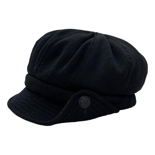 Pre-owned Chanel Wool Hat In Black