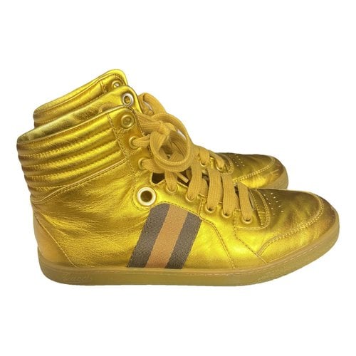 Pre-owned Gucci Patent Leather Trainers In Gold