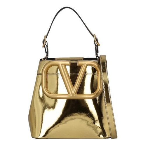 Pre-owned Valentino Garavani Supervee Leather Handbag In Gold
