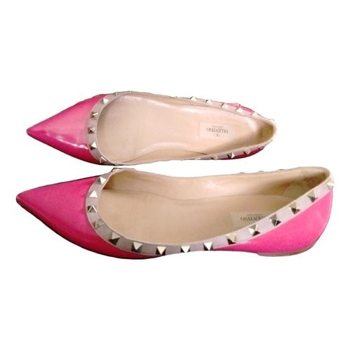 Pre-owned Valentino Garavani Rockstud Patent Leather Ballet Flats In Pink