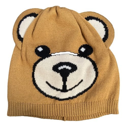 Pre-owned Moschino Wool Beanie In Camel