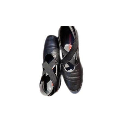 Pre-owned Prada Leather Ballet Flats In Black