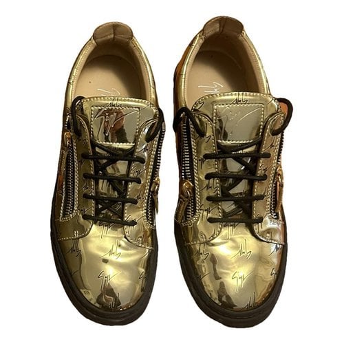 Pre-owned Giuseppe Zanotti Low Trainers In Gold