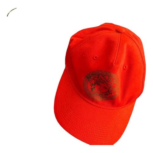 Pre-owned Versace Hat In Red