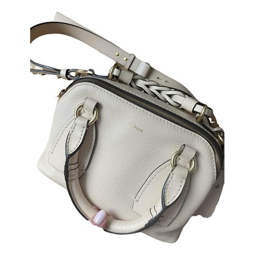 Pre-owned Chloé Daria Leather Handbag In Beige