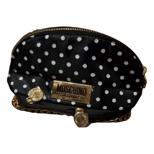 Pre-owned Moschino Cloth Clutch Bag In Black