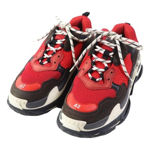 Pre-owned Balenciaga Triple S Leather Low Trainers In Red
